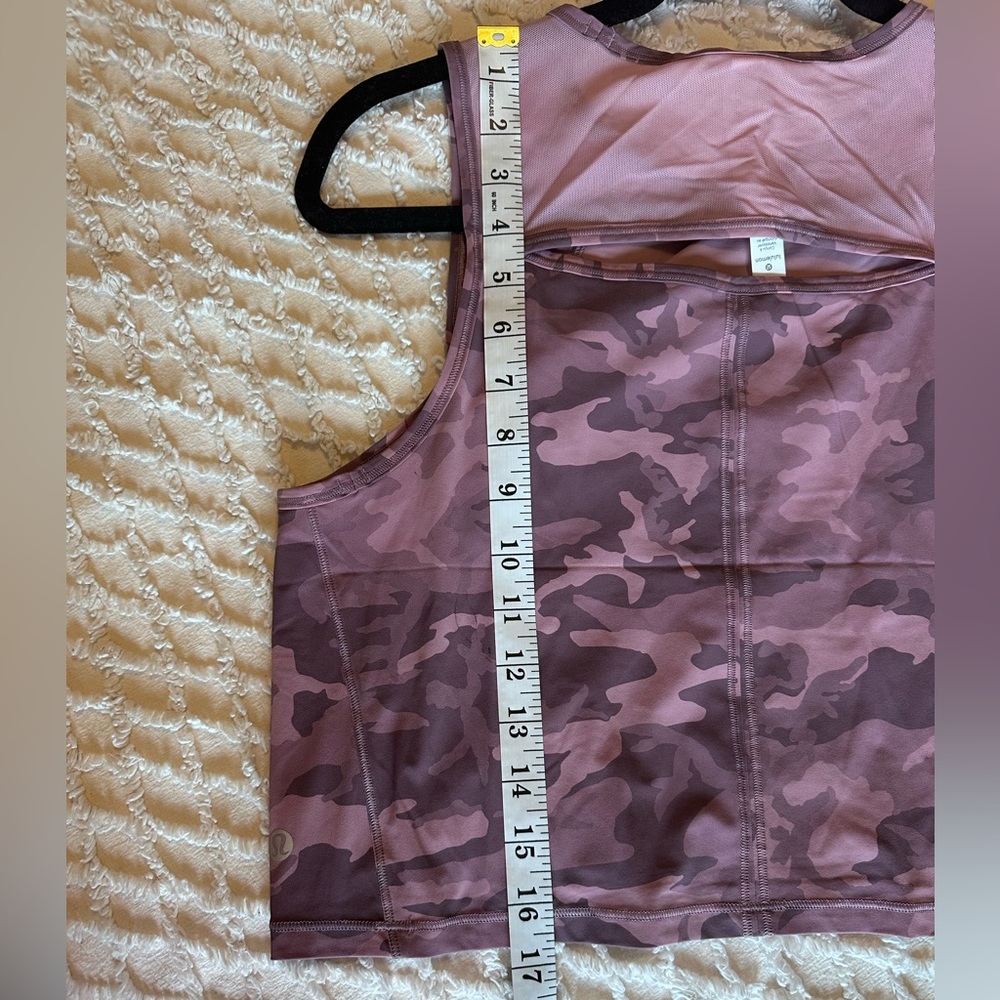 LIKE NEW! Lululemon Sculpt Tank Cropped Incognito Camo Pink sz 6 - Picture 5 of 9